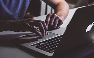 JiuyouAPP下载-阿森纳中场创造力爆棚，枪手冲击冠军宝座，阿森纳coyg