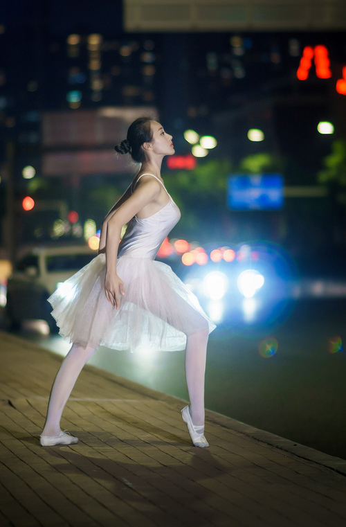 九游(jiuyou)官方网站-李娜入选国际网球名人堂，网球选手李娜国籍